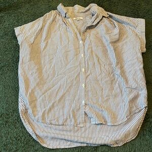 Madewell Navy and Cream Striped Button-Up Shirt women’s size med spring/summer
